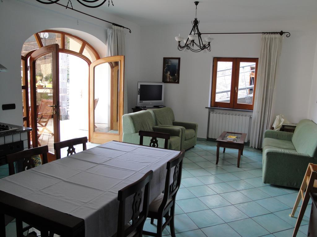 Olga'S Residence Relais Nerano Habitación foto