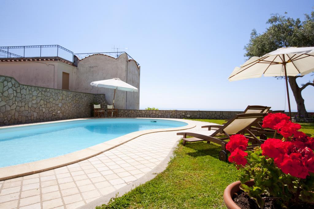 Olga'S Residence Relais Nerano Habitación foto