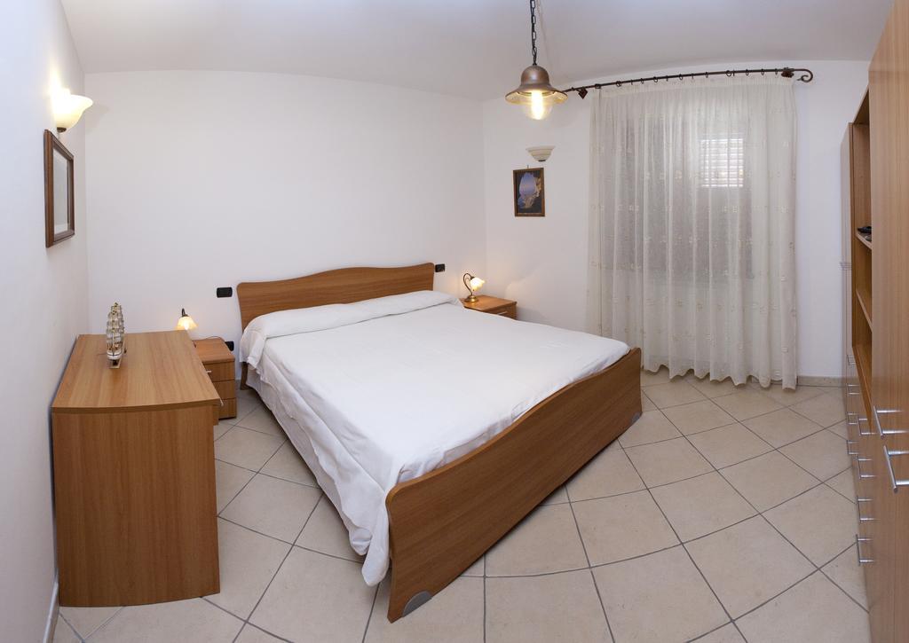 Olga'S Residence Relais Nerano Habitación foto