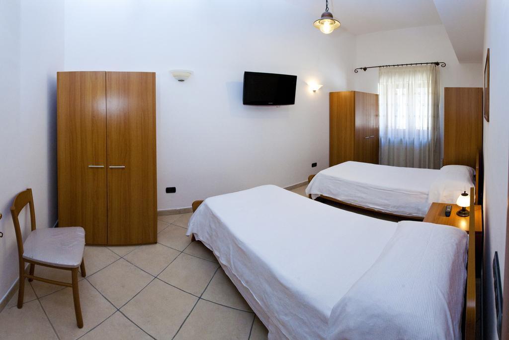 Olga'S Residence Relais Nerano Habitación foto